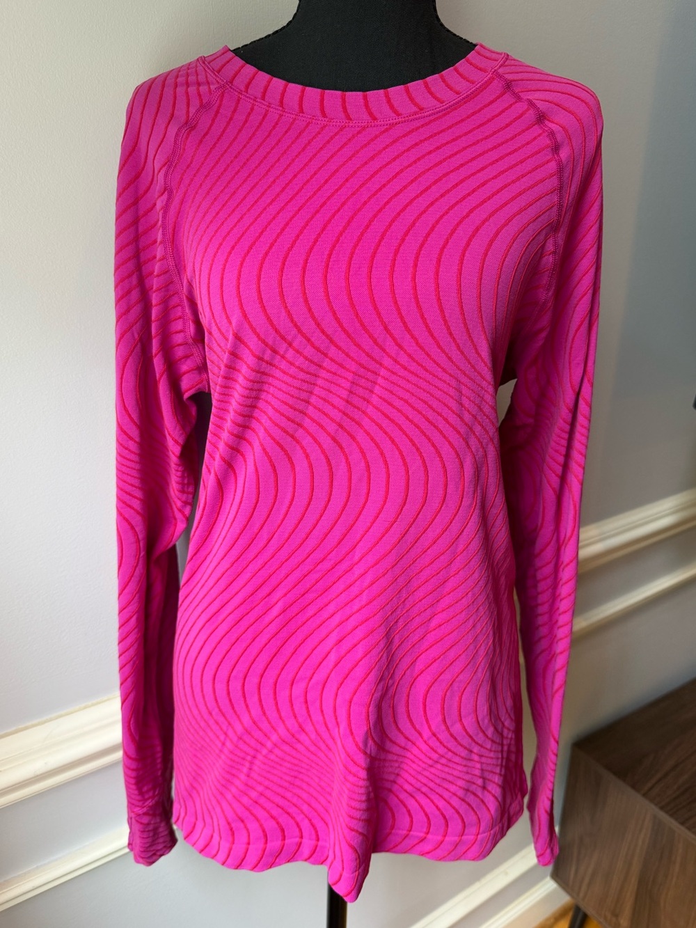 Athleta Momentum Seamless Long Sleeve Top XL Pink Fuchsia Striped Activewear